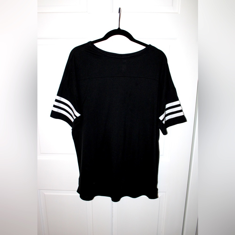 Nike Women’s workout top